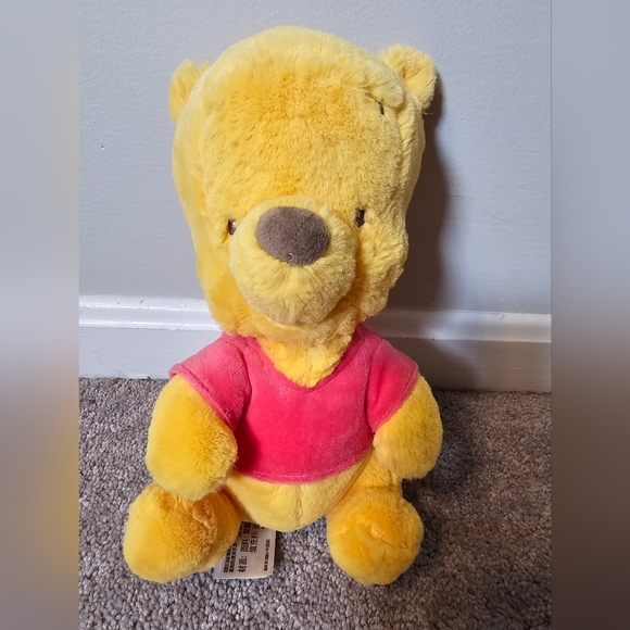 Plush Baby Winnie the Pooh with blanket Disney Parks Collectible - Picture 3 of 9
